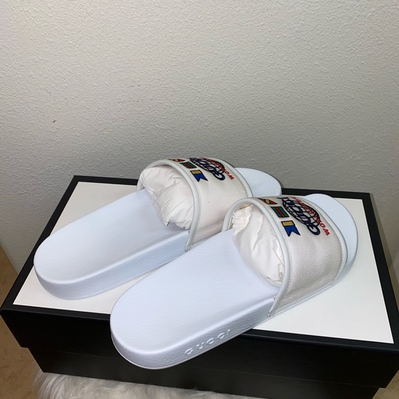 New💕Men’s Gucci world slides - Picture 4 of 7
